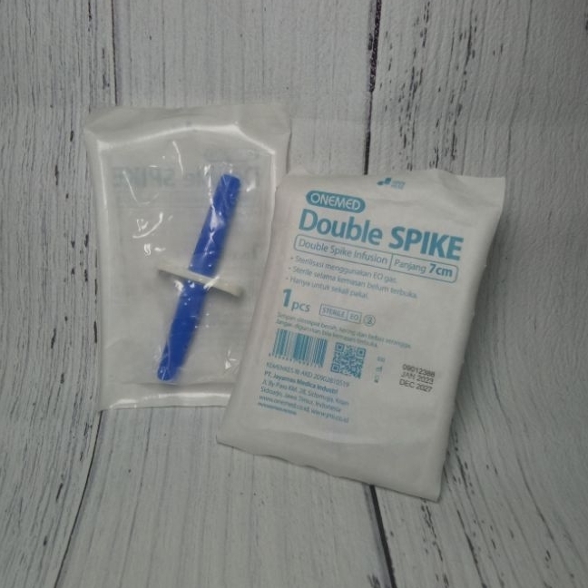 Double Spike / Alat pembuka botol infus
